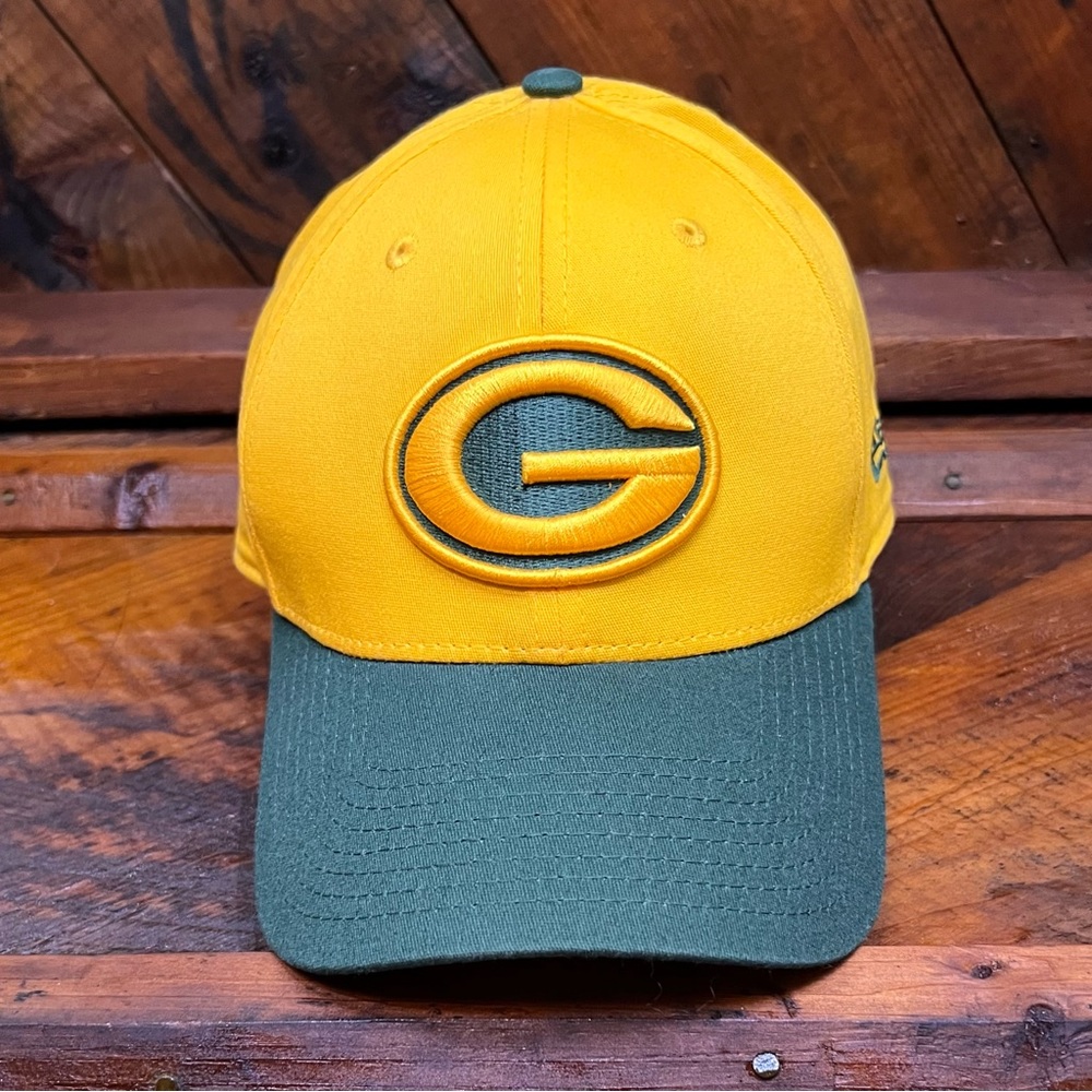 Men’s Yellow GB Packers Hat - Med-Lrg
